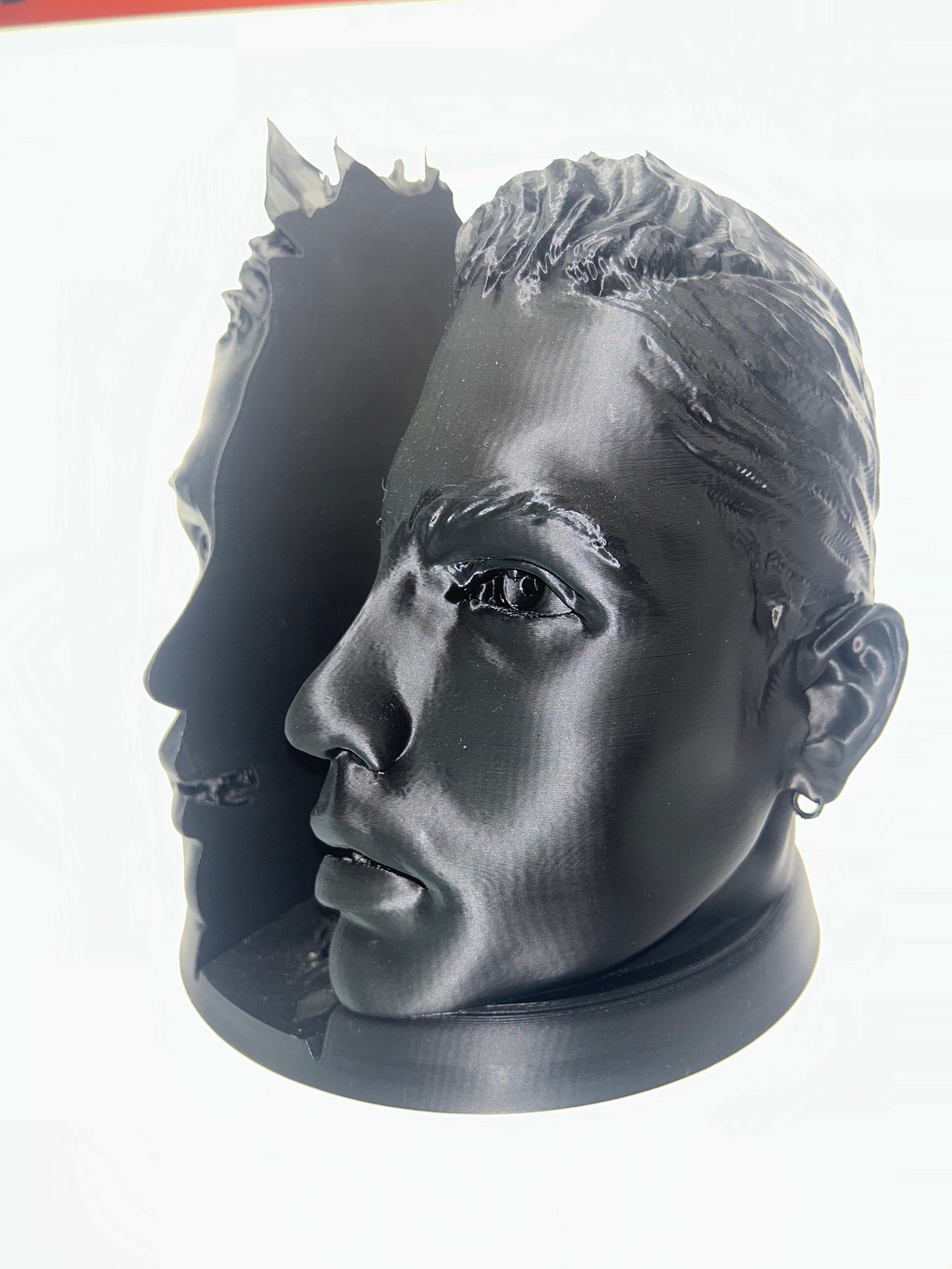 Exclusive Christiano Ronaldo Stand – 3D Printed Football Collectible for Fans & Decor